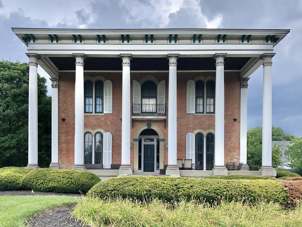 Amos Shinkle Summer Mansion, Crestview Hills, KY Warren LeMay Flickr
