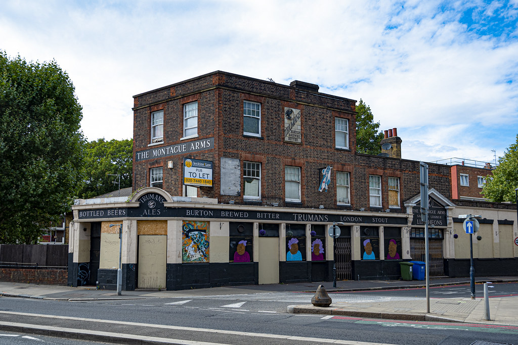 The (ex)Montague Arms, Queens Road. Peckham Simon Flickr