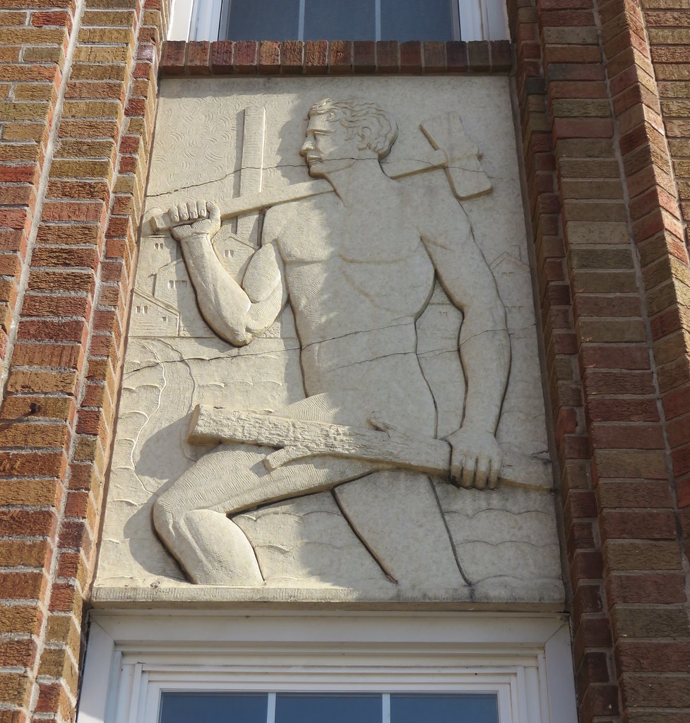 Gladstone, Michigan City Hall Detail Gladstone, Michigan i… Flickr