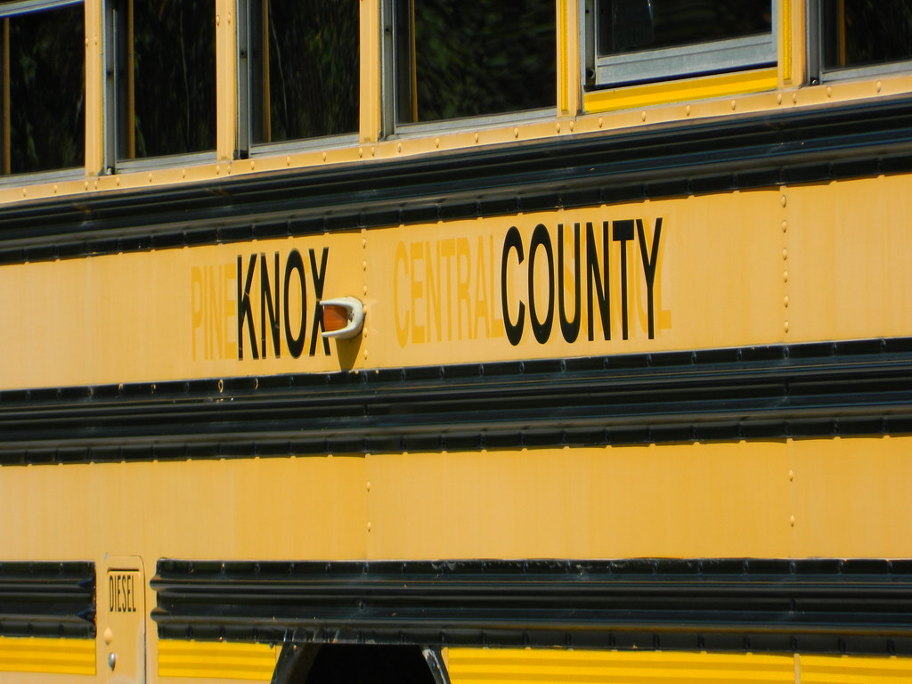 Knox County Schools (Lynch Bus Line) 140 exPine Valley Ce… Flickr