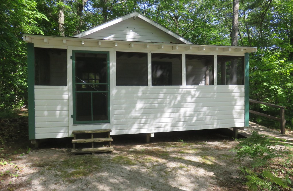 Manitou Lodge Cabin (Naubinway, Michigan) In 1927, the Hia… Flickr