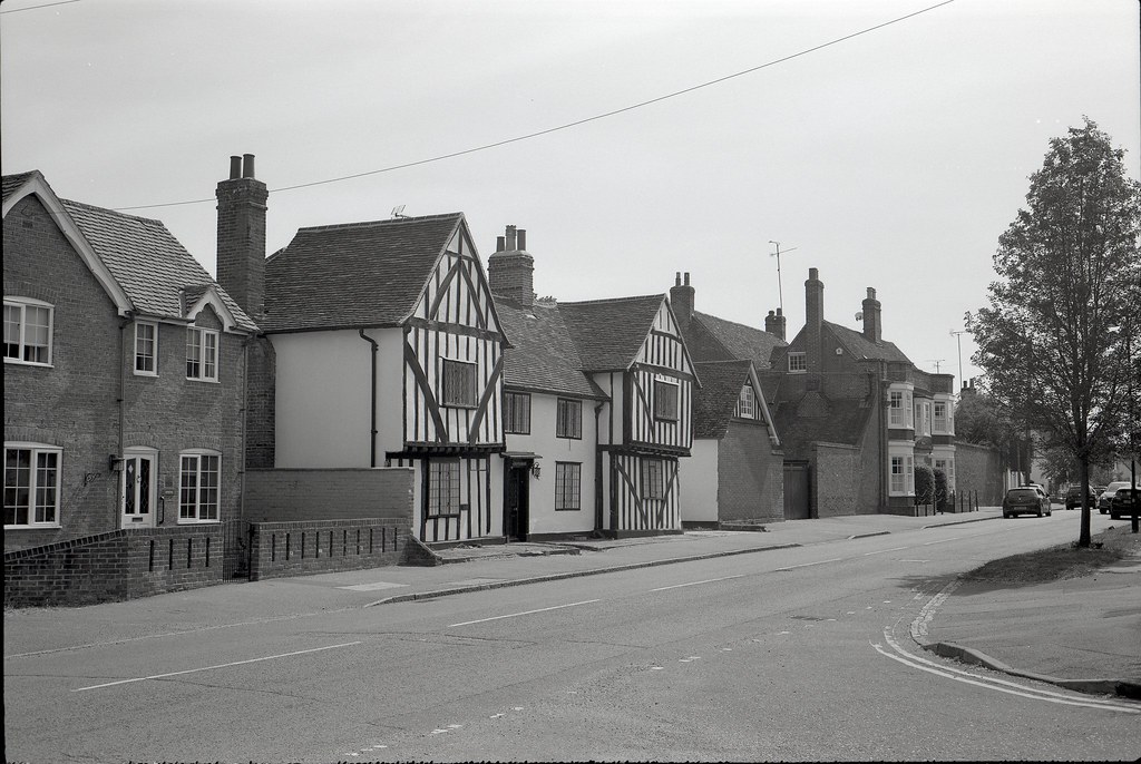 Newport (Essex) High St. One of the many pleasant Listed b… Flickr