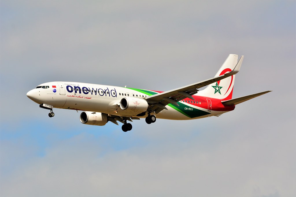 (CDG) RAM Royal Air Maroc Boeing 737 CNRGJ "Oneworld live… Flickr