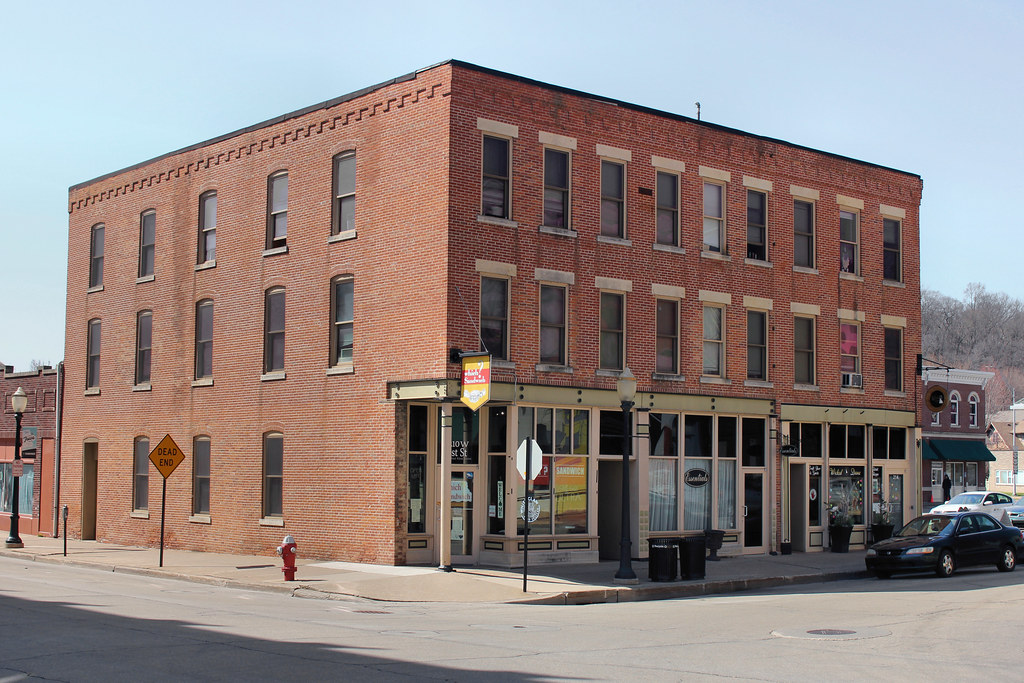 Commercial Building, 210214 W. 1st Dubuque, IA Built ci… Flickr