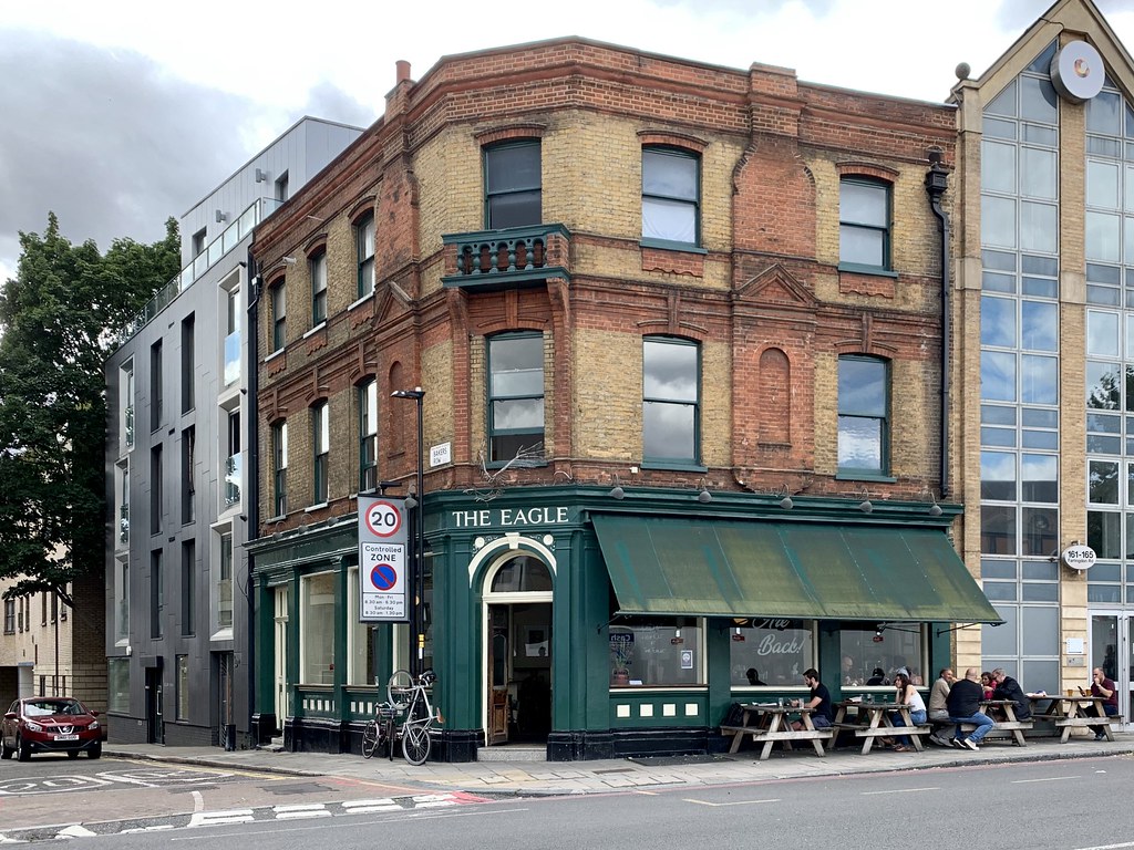 The Eagle, 159 Farringdon Road, Farringdon, London EC1R 3A… Flickr