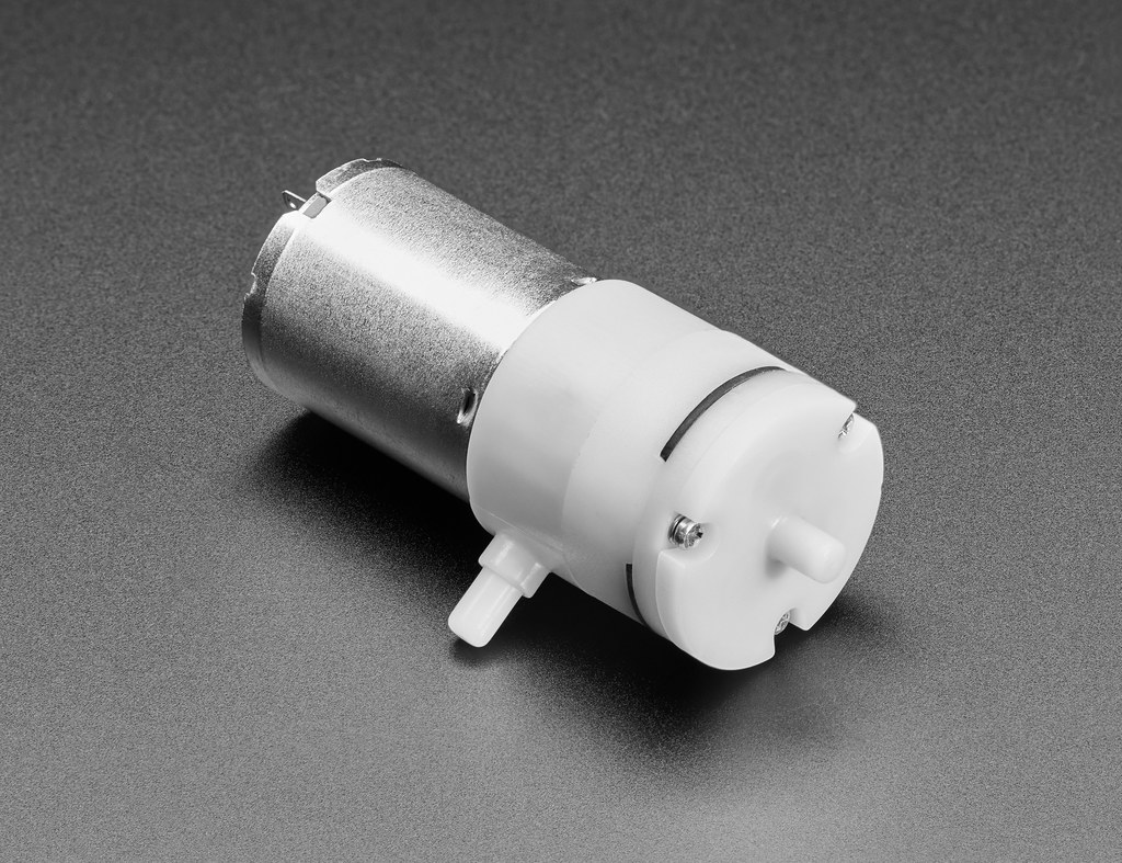 Air Pump and Vacuum DC Motor 4.5 V and 2.5 LPM ZR3700… Flickr