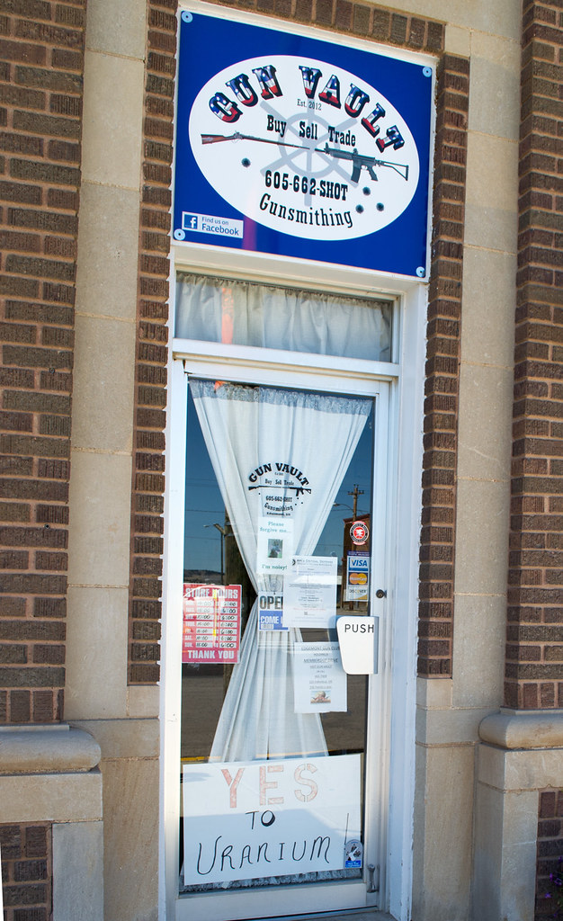 Edgemont, SD protest (0610) At the Gun Vault in Edgemont, … Flickr