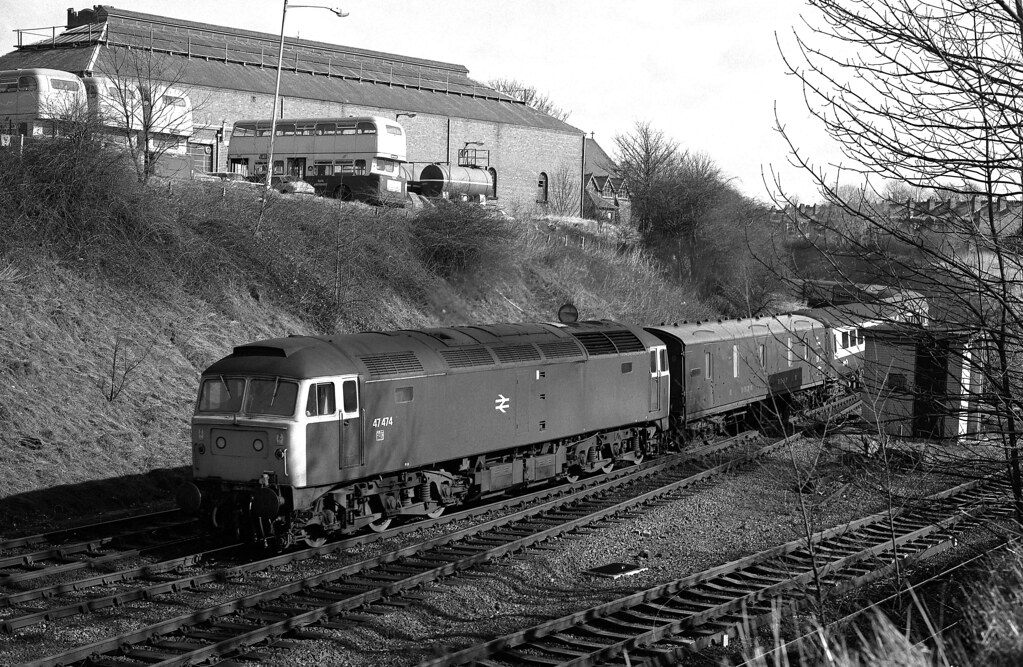 Lifford Junction 1982. With a backdrop of Kings Norton Bus… Flickr