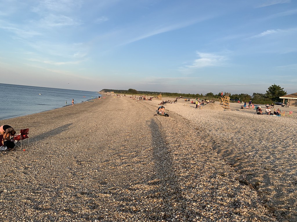Cedar Beach Long Island Sound tidal estuary of the Atlanti… Flickr