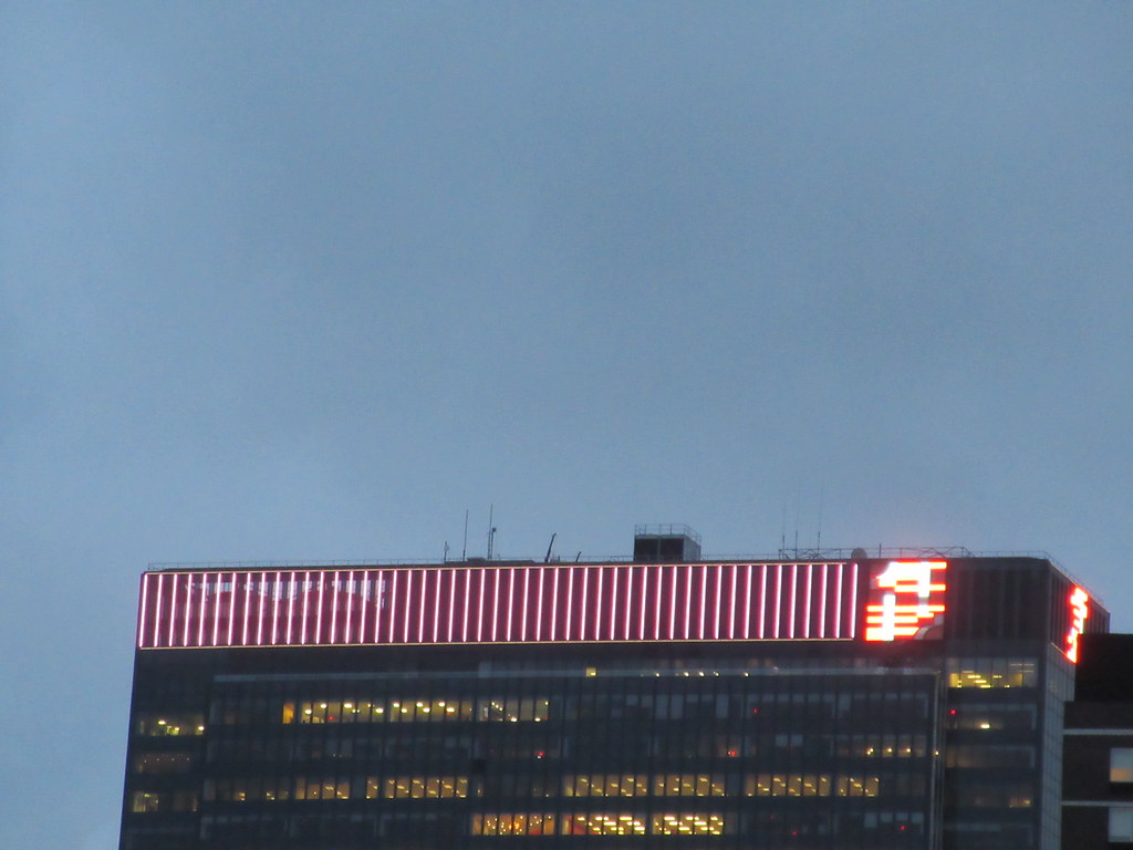 2020 Zipper Lights Testing at One Penn Plaza 4593 2020 Zip… Flickr