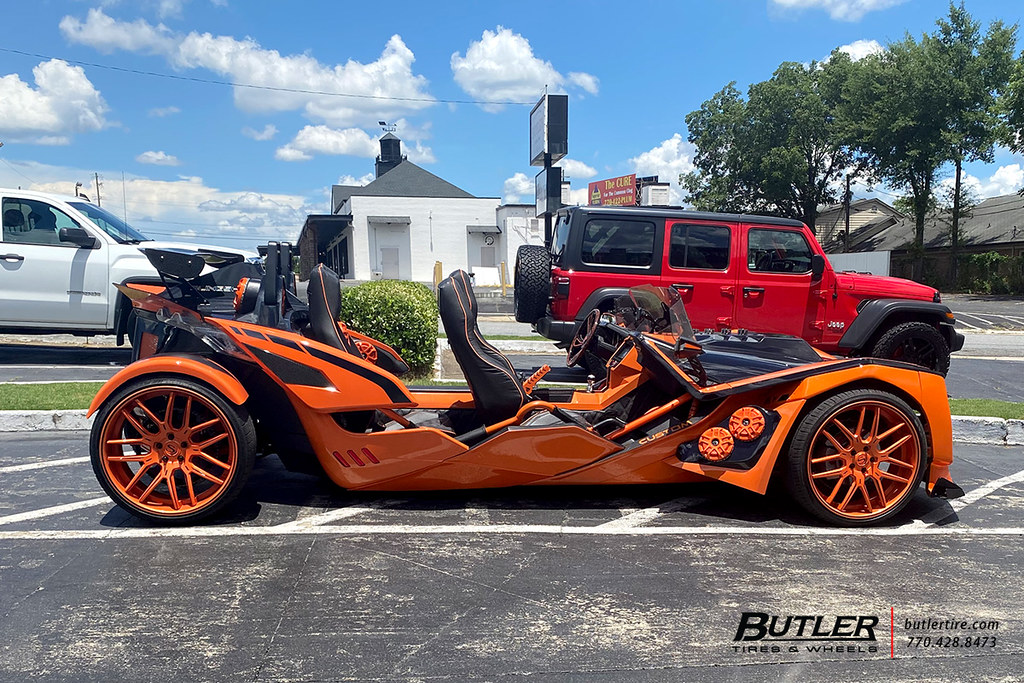 4 Seater Polaris Slingshot with 22in Savini SV63 Wheels a photo on