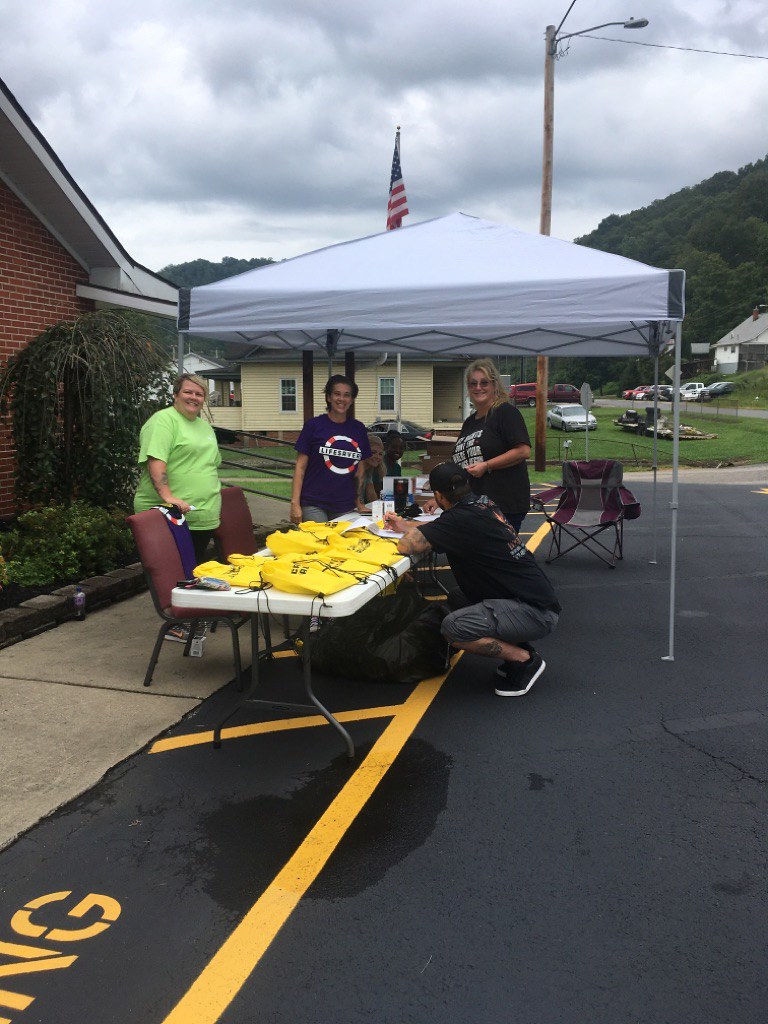 Elkview Baptist Church "Elkview already given out our firs… Flickr