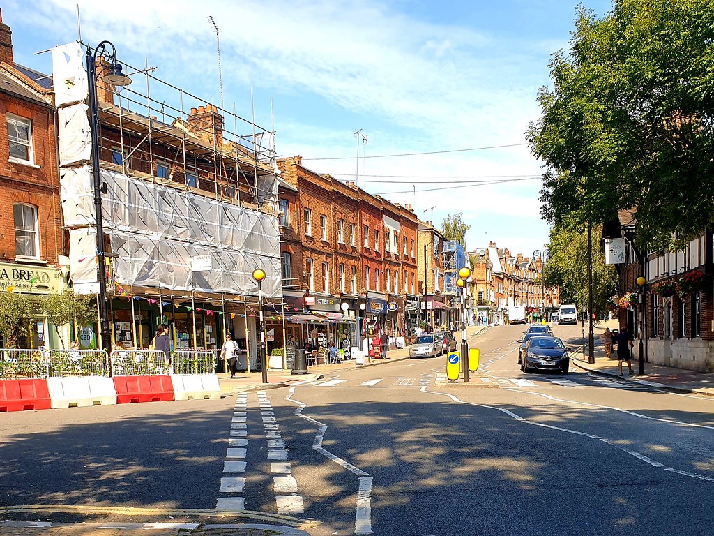 Hampstead, London NW3 South End Green/Road, Hampstead, Lon… Flickr