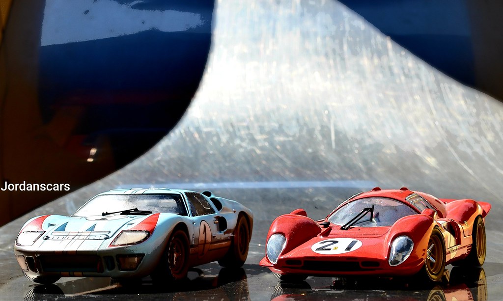 Ford Gt 40 vs Ferrari 330 P4 Visit my collection here jor… Flickr