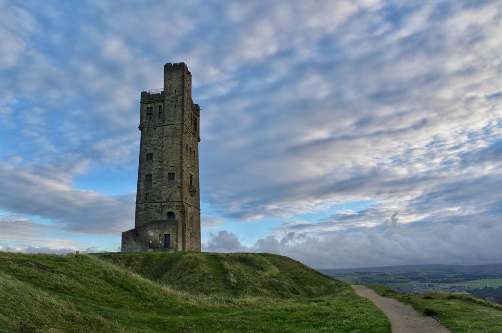 Castle hill, Huddersfield The history of human activity on… Flickr