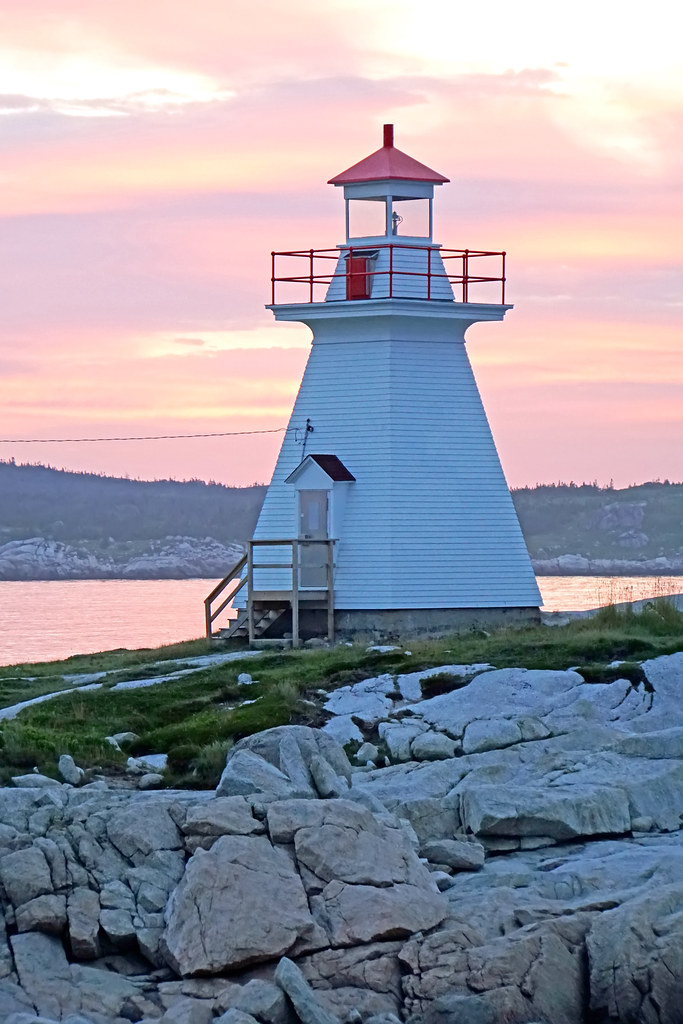 NS09339 Terence Bay Lighthouse a photo on Flickriver