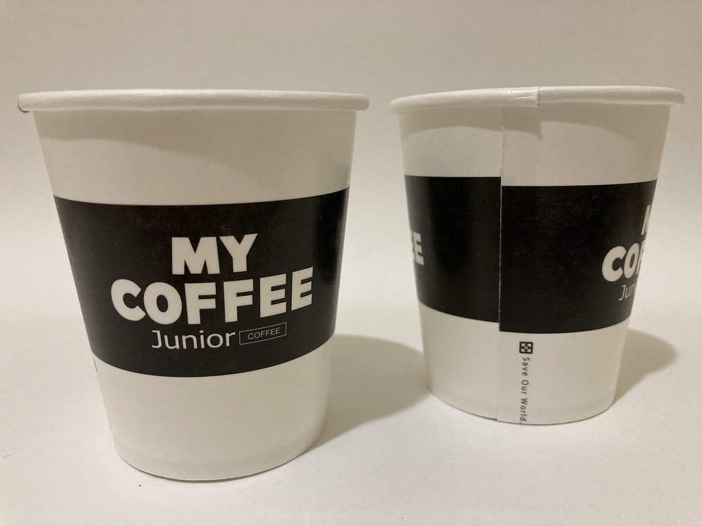 Junior Coffee 喬尼亞咖啡 板橋大遠百店 (Banqiao Mega City Store), New … Flickr