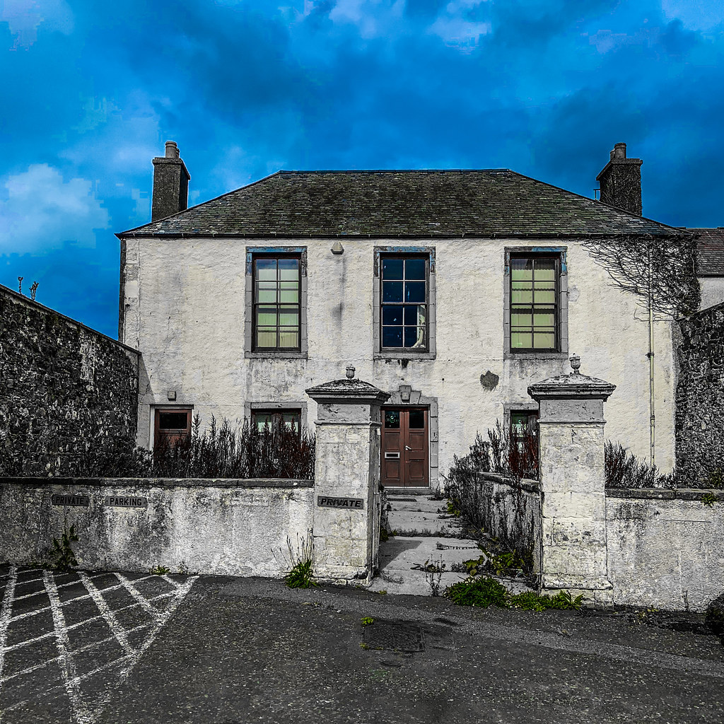 In need of TLC Property in Bridge Street, Banff FotoFling Scotland