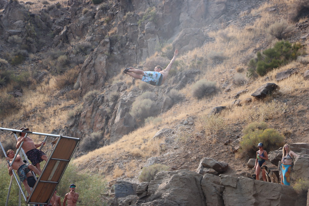 River Jumping Maniacs. September 2020. TIMO Photography finding