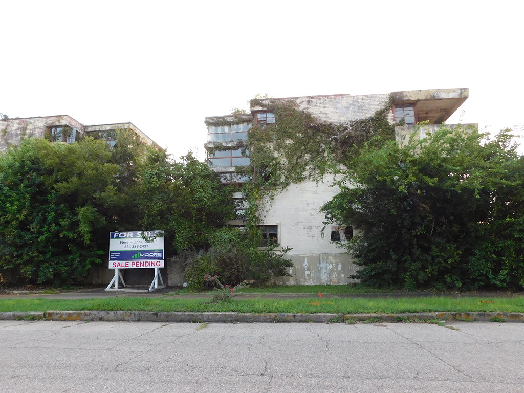 Grove Court Apartments Montgomery, Alabama The apartment c… Flickr