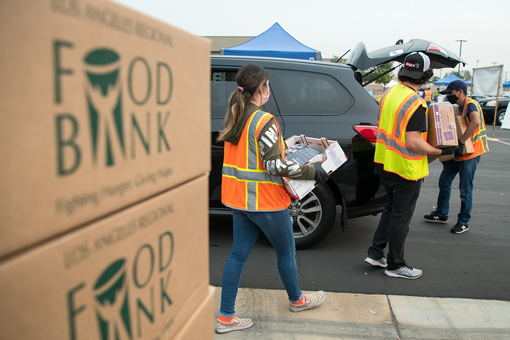 Food DistributionBellflower LA County Library employees M… Flickr