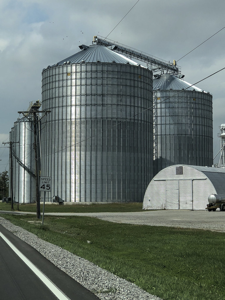 Grain Elevator, NW Indiana US 35 from car on iPhone Flickr
