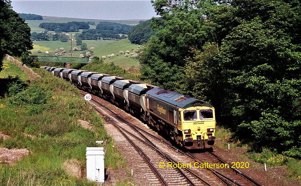 RLT33429 962006 Wash 66601 approaches Chinley East Jct … Flickr