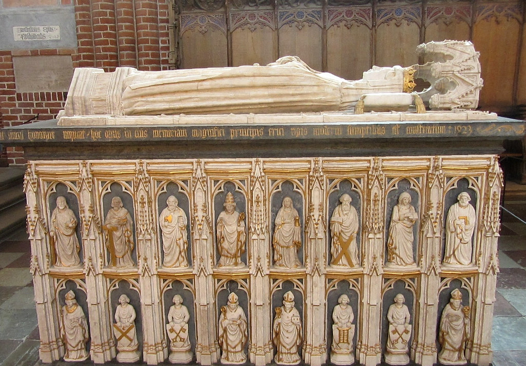 Tomb of Queen Margrethe I, Roskilde Cathedral, Denmark Flickr(03)