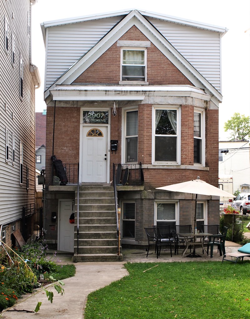 2907 W. Dickens Avenue Setback residence, 1907. NOTE A d… Flickr