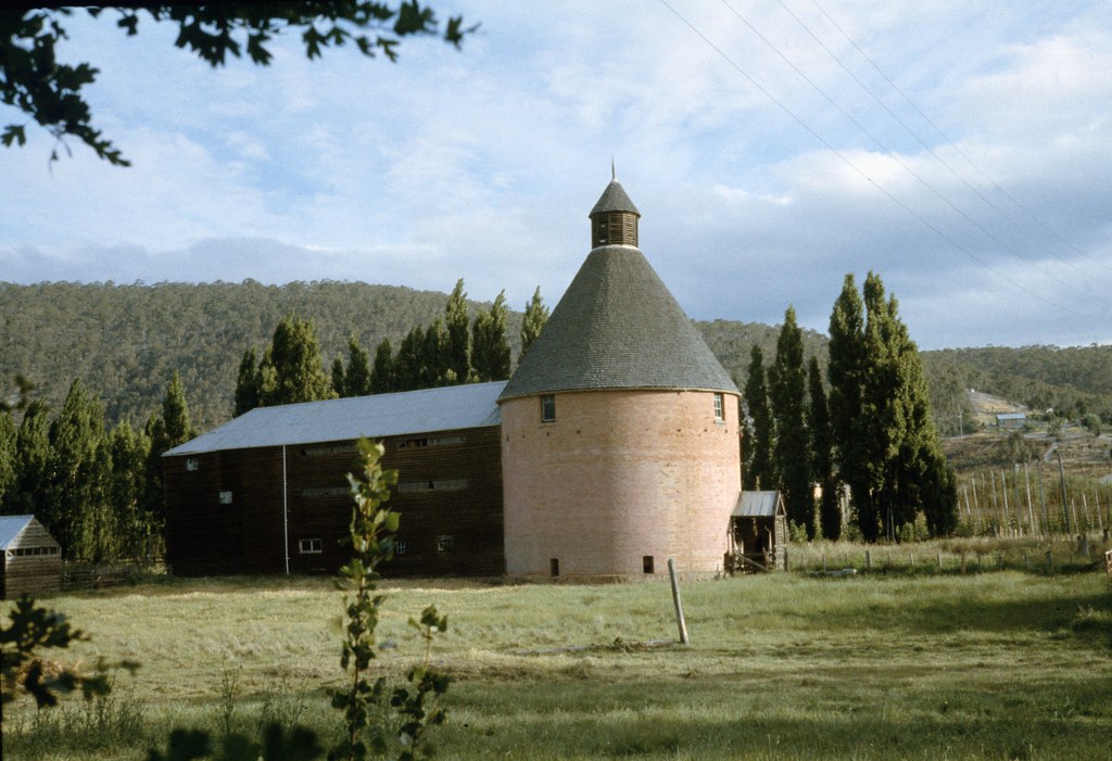 Valleyfield Oast House at New Norfolk, Tasmania 1961 pho… Flickr