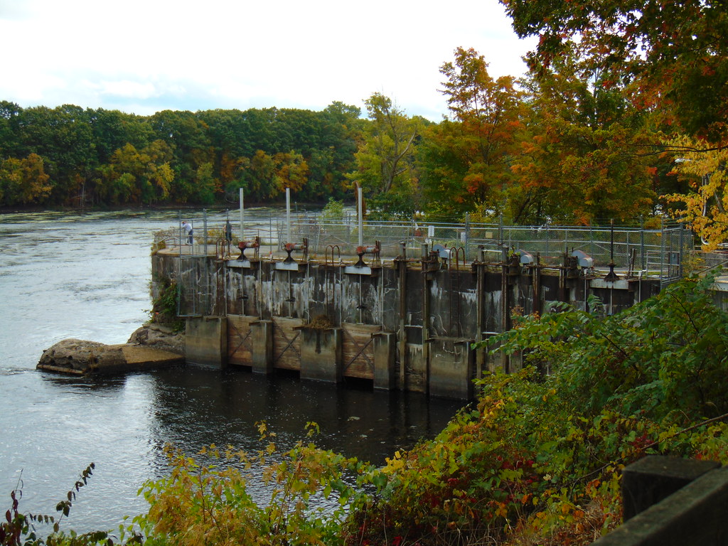 Windsor Locks Canal Trail (Suffield, Connecticut) JJBers Flickr