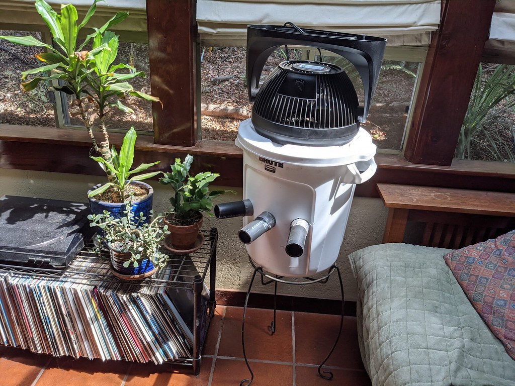 Make a DIY Bucket Air Conditioner Make a portable room air… Flickr