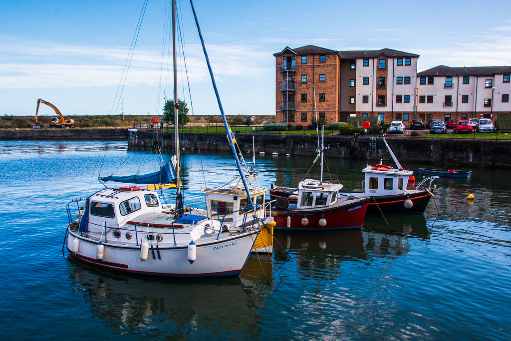 Boats in Kirkcaldy Harbour Brian Wilson Flickr