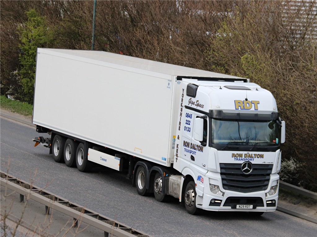 Ron Dalton Transport N29 RDT(62) on the A2016 Bronze Age… Flickr