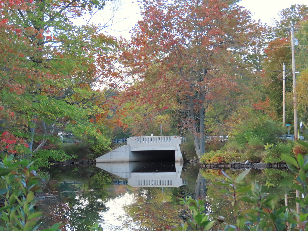 Mill Pond, Pocasset Lake Bridge A shot of the bridge that … Flickr