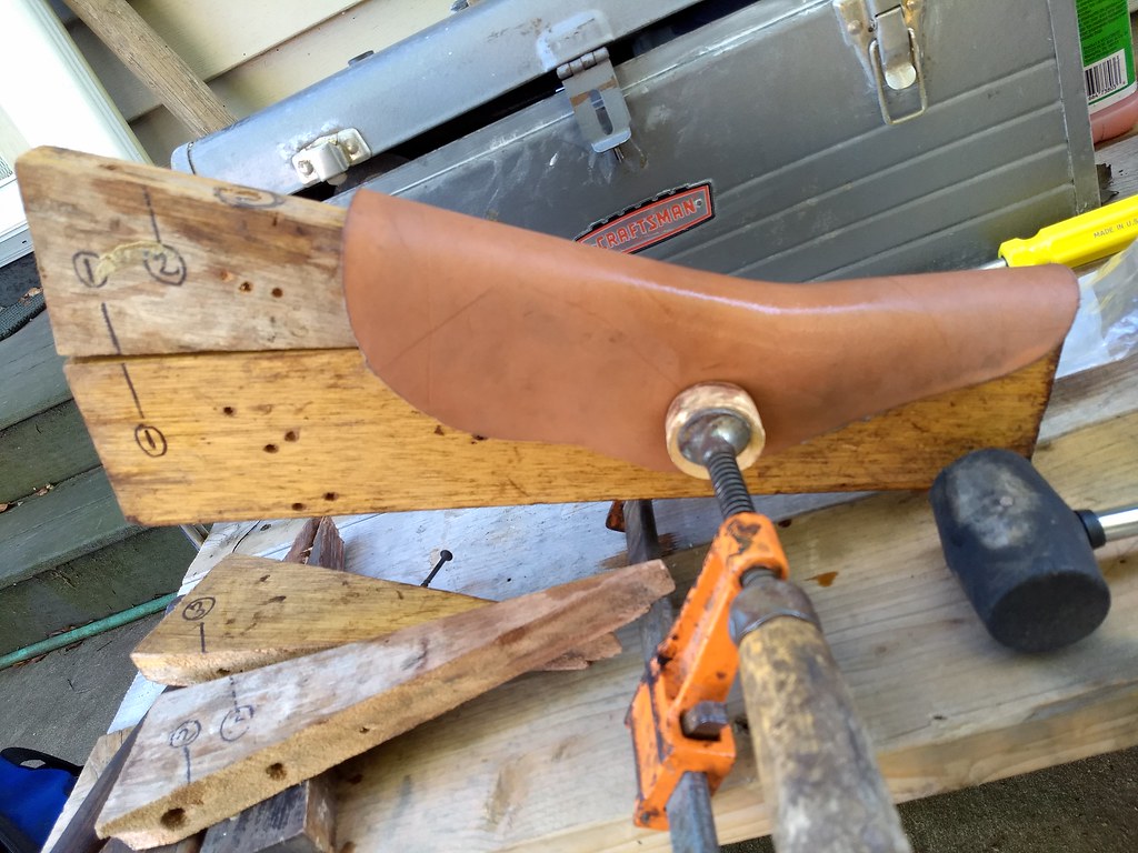 stretching begins The first wedge is hammered under the le… Flickr