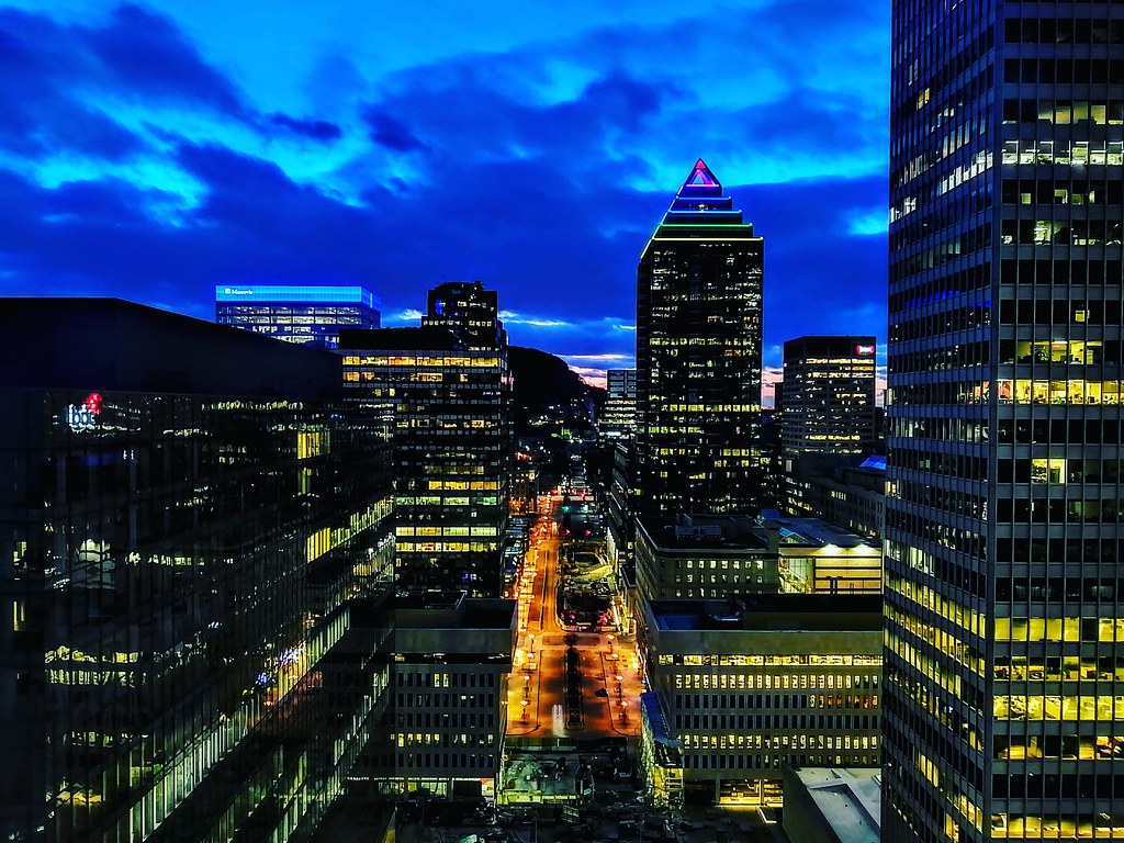 McGill_College_Avenue_2020_04_01 Foofoo MacShoe Flickr