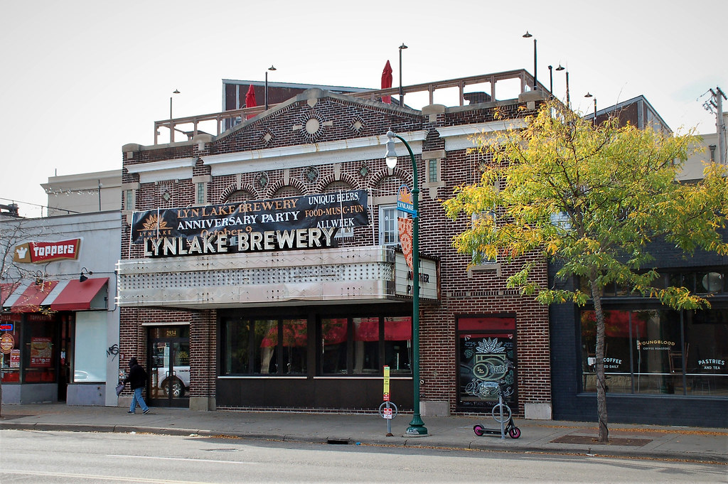 Minnesota, Minneapolis, Lyndale Theater; LynLake Brewery Flickr