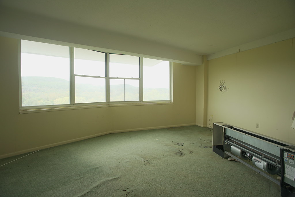 DSC00752 Nevele Grand Hotel, Ellenville NY Tower building … Flickr