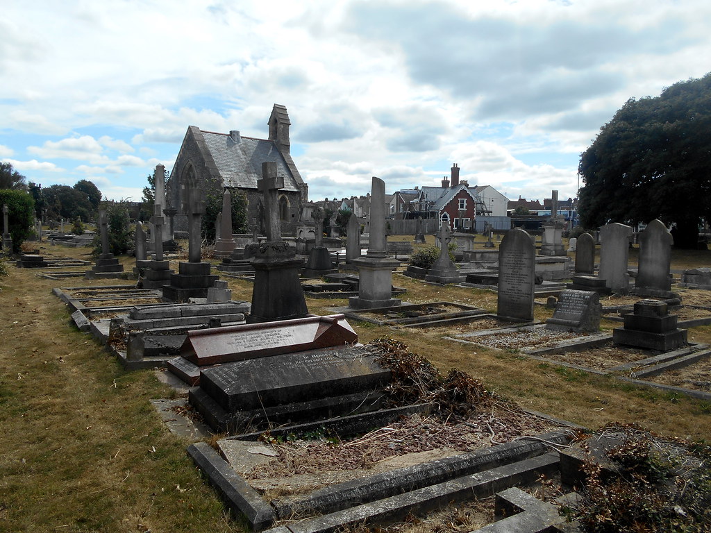 Highland Road Cemetery Portsmouth Highland Road Cemetery … Flickr