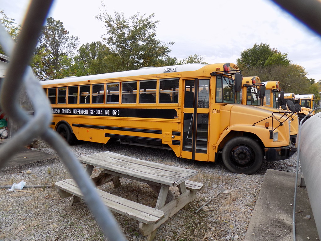 Dawson Springs Independent Schools 0610 Bus lot Dawson S… Flickr