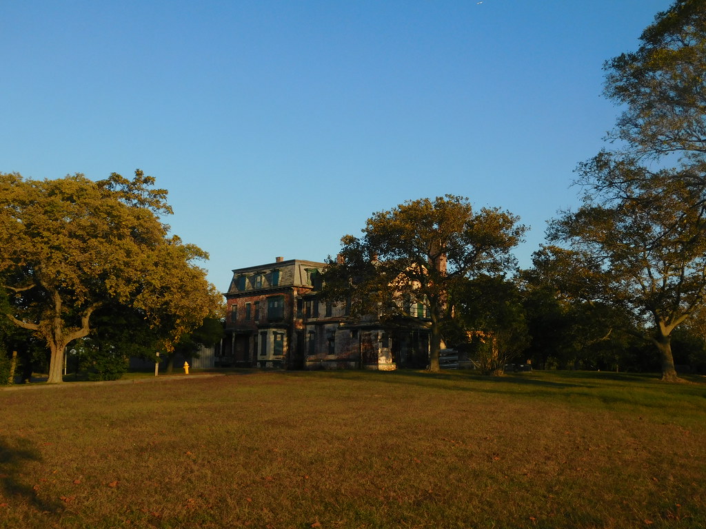 Sandy Hook Sandy Hook, New Jersey Adam Moss Flickr