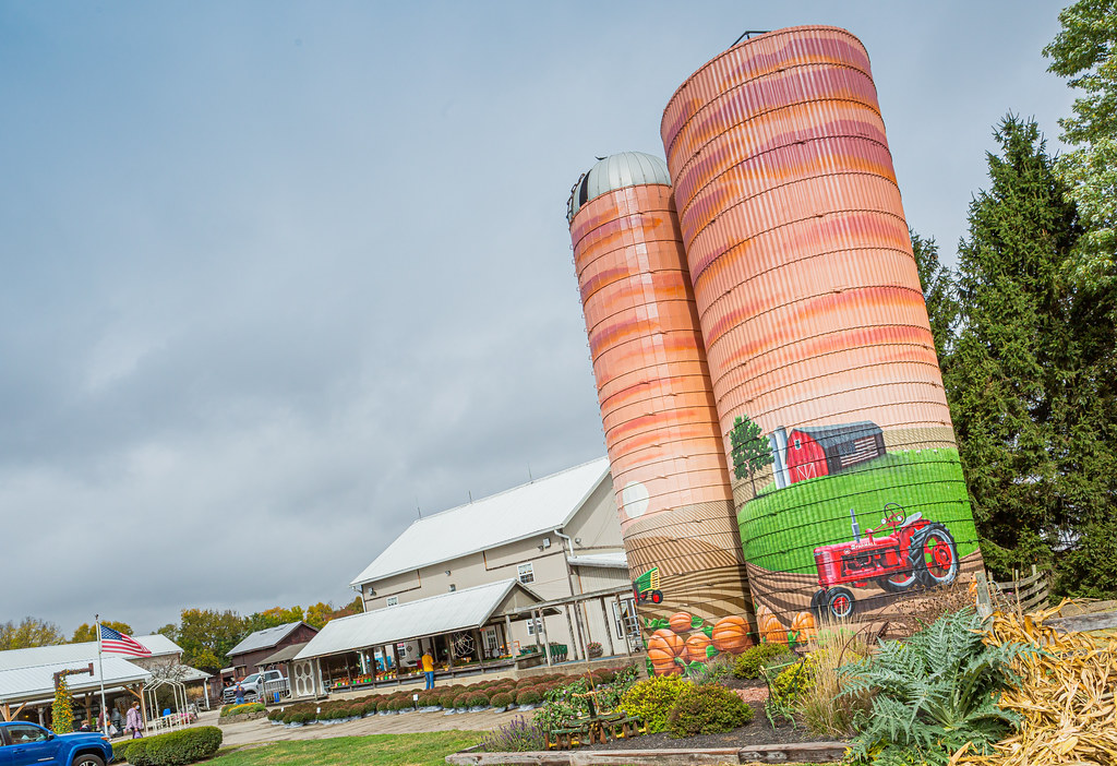 trentonohiobutlercountybarnnbunkfarmmarketoctober… Flickr