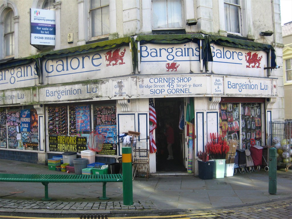 Bargains Galore, Caernarfon A rundown bargain shop is seen… Flickr