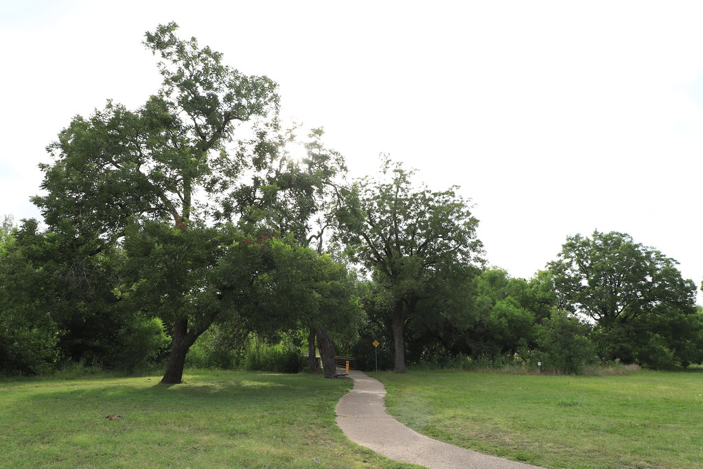 IMG_5092 Boggy Creek Trail 12th Rosewood City of Austin Public