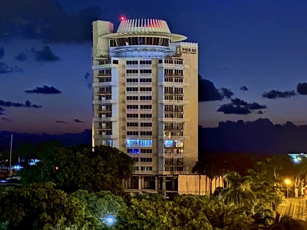 Pier SixtySix Hotel & Marina, 2301 SE 17th St, Fort Laude… Flickr
