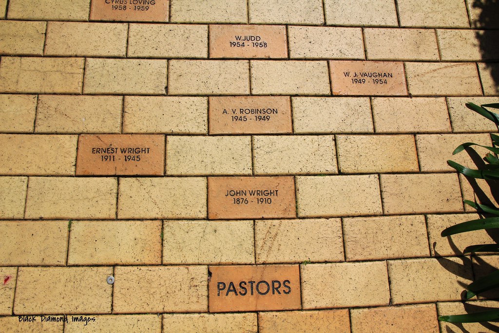 Entry Path Paving Community of Christ Church, Tuncurry, … Flickr