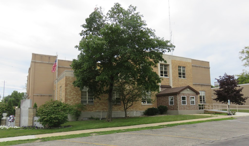 Osceola County Courthouse (Reed City, Michigan) Originally… Flickr