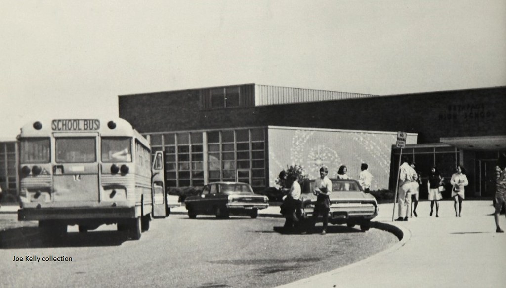 Bethpage, NY School District, 1970 Raybern Bus Service B… Flickr