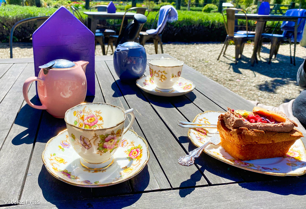 201021 121211 Morning tea at Wanaka Lavender Farm. Vibeke Friis